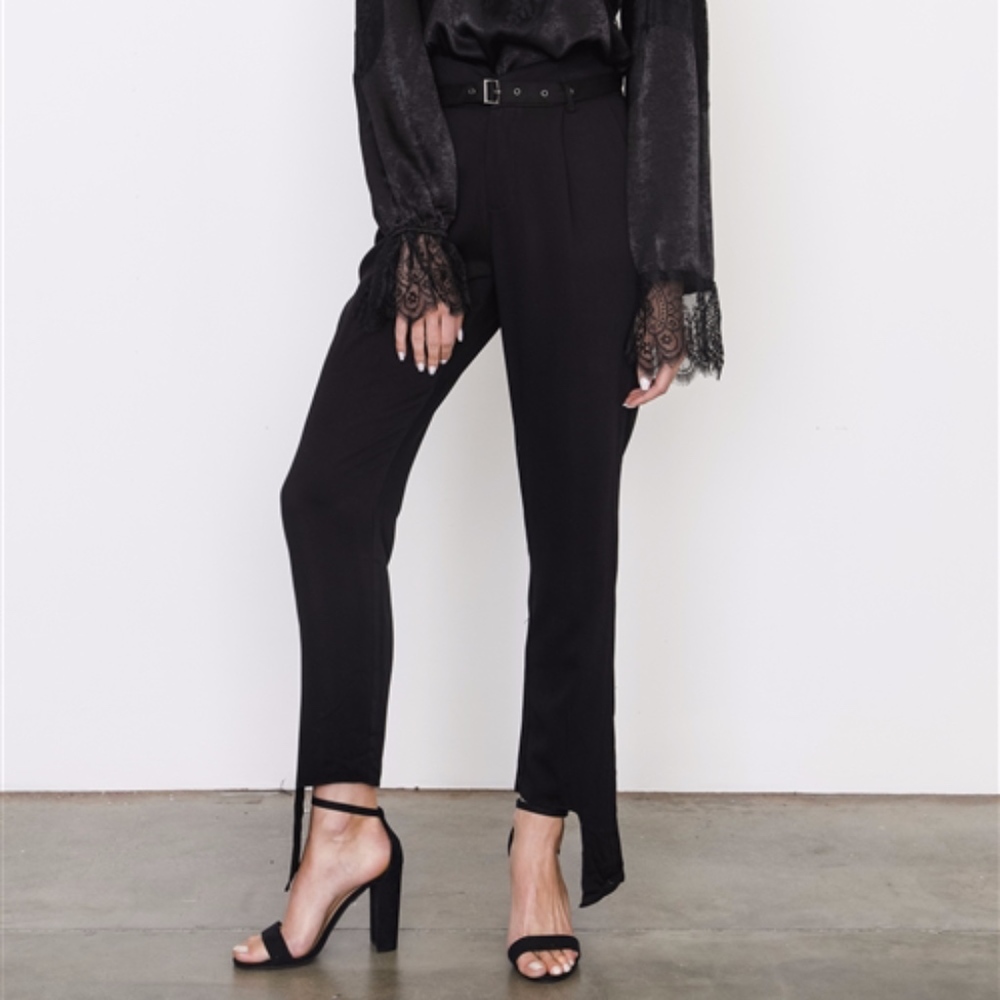 🌷CAPSULE WARDROBE 🌷 Belted Tie Bottom Trousers